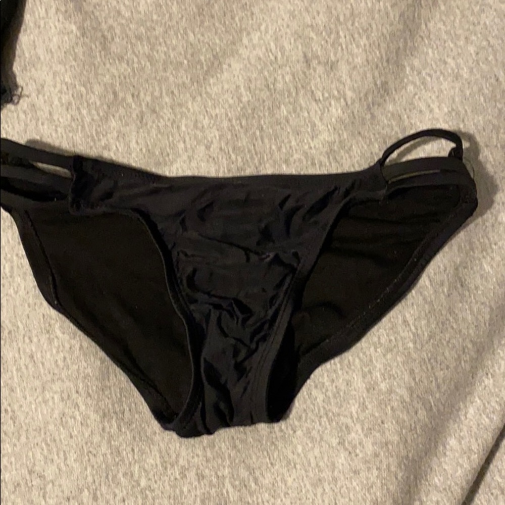 Black bikini bottoms
